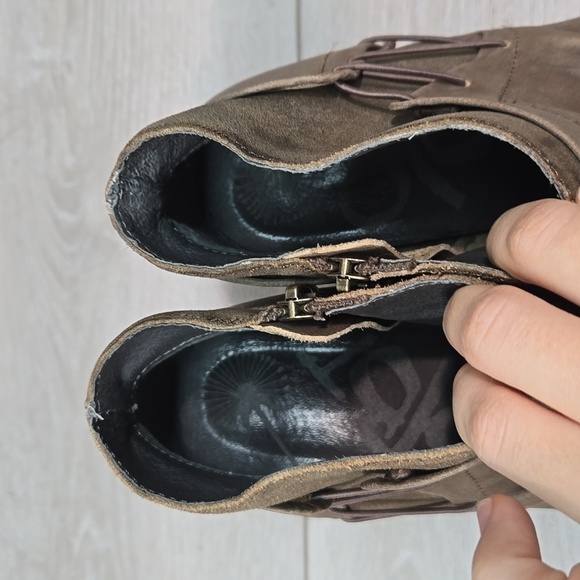 OTBT Women Rhine Lander Ankle Leather Boots heels shoes sz 7M - Picture 5 of 13